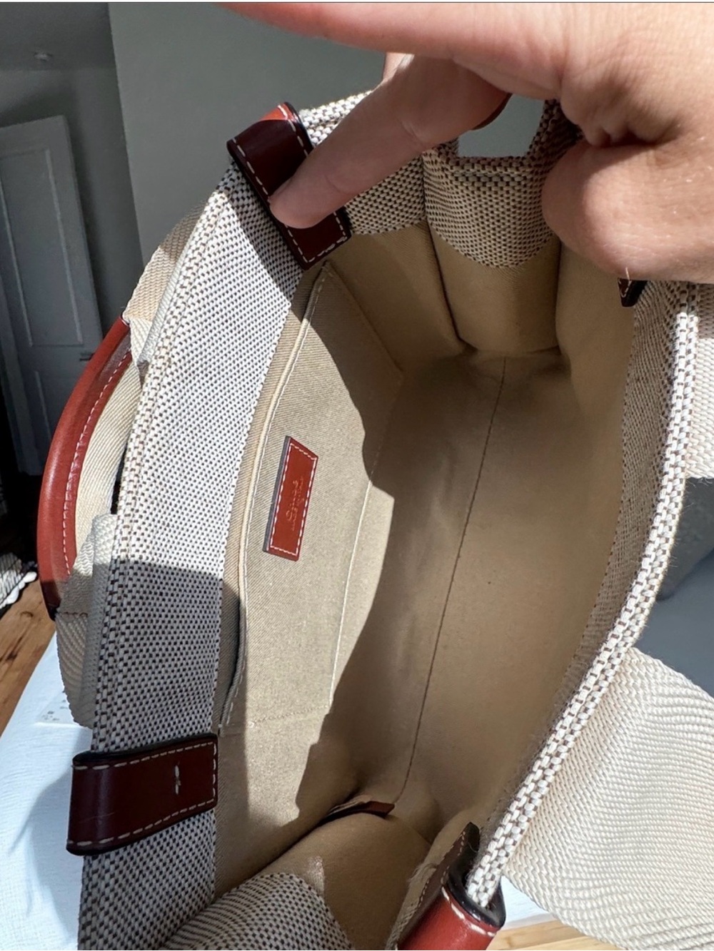 Chloé Small Woody Tote Beige Canvas Brown Leather w/ COA, Authentic - Picture 9 of 12